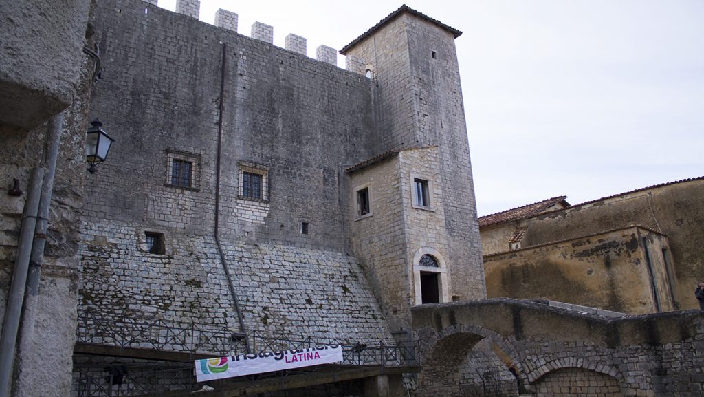 visita al castello baronale di maenza latina