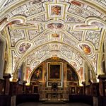 Visita Sant'Anna dei Lombardi: orari e prezzi