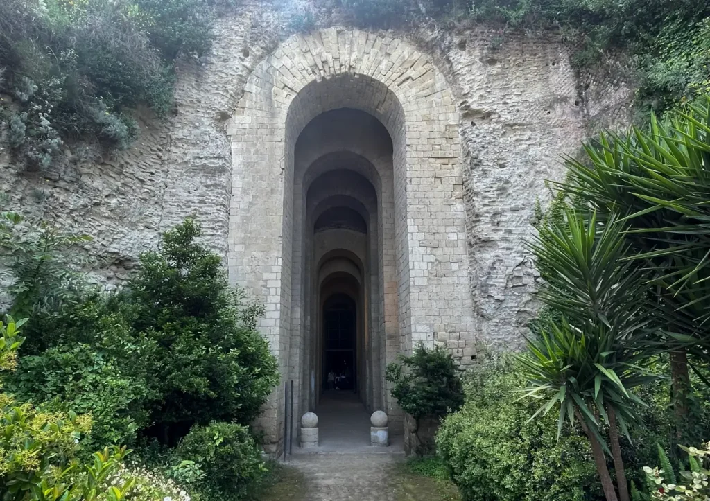 Parco Archeologico e ambientale del Pausilypon e Gaiola: grotta di Seiano