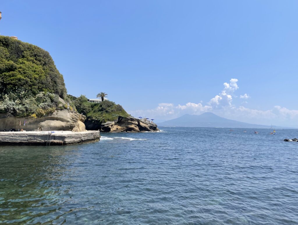 Parco sommerso della Gaiola: spiaggia di Cala San Basilio